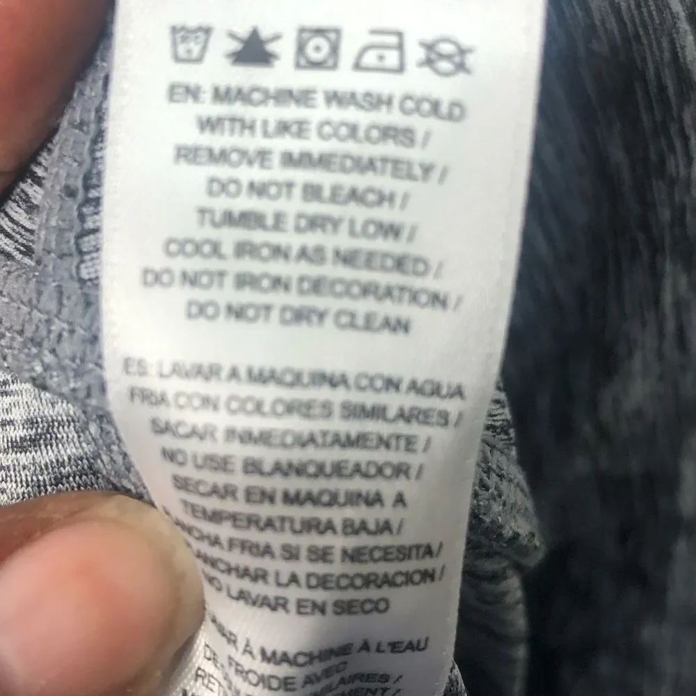 Gaiam gray capri length yoga pants leggings, size medium - Picture 9 of 10